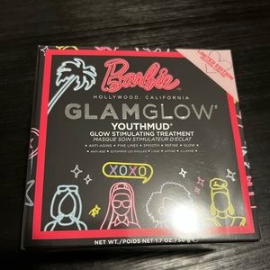GlamGlow Barbie Youth Mud Mask